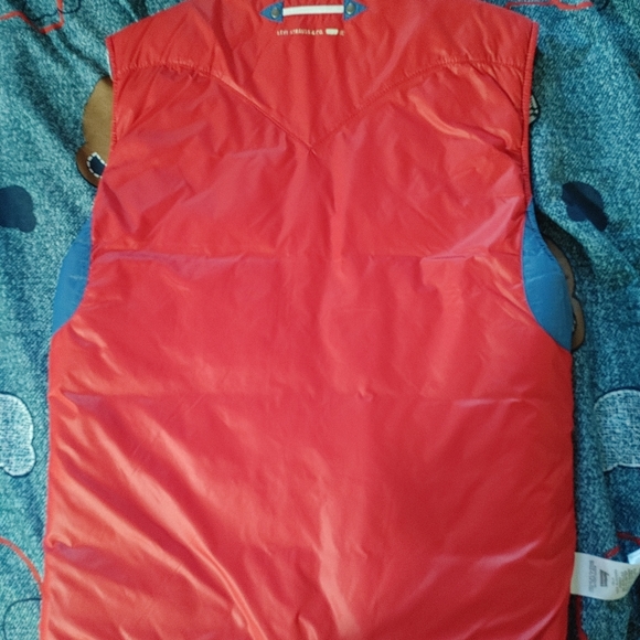 Reversible Levis Puffer Vest (Large) - Picture 2 of 6